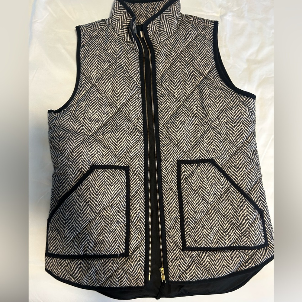J.Crew Herringbone Puffer Vest - size xs, fits like S